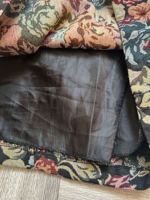 Жіноча міні спідниця