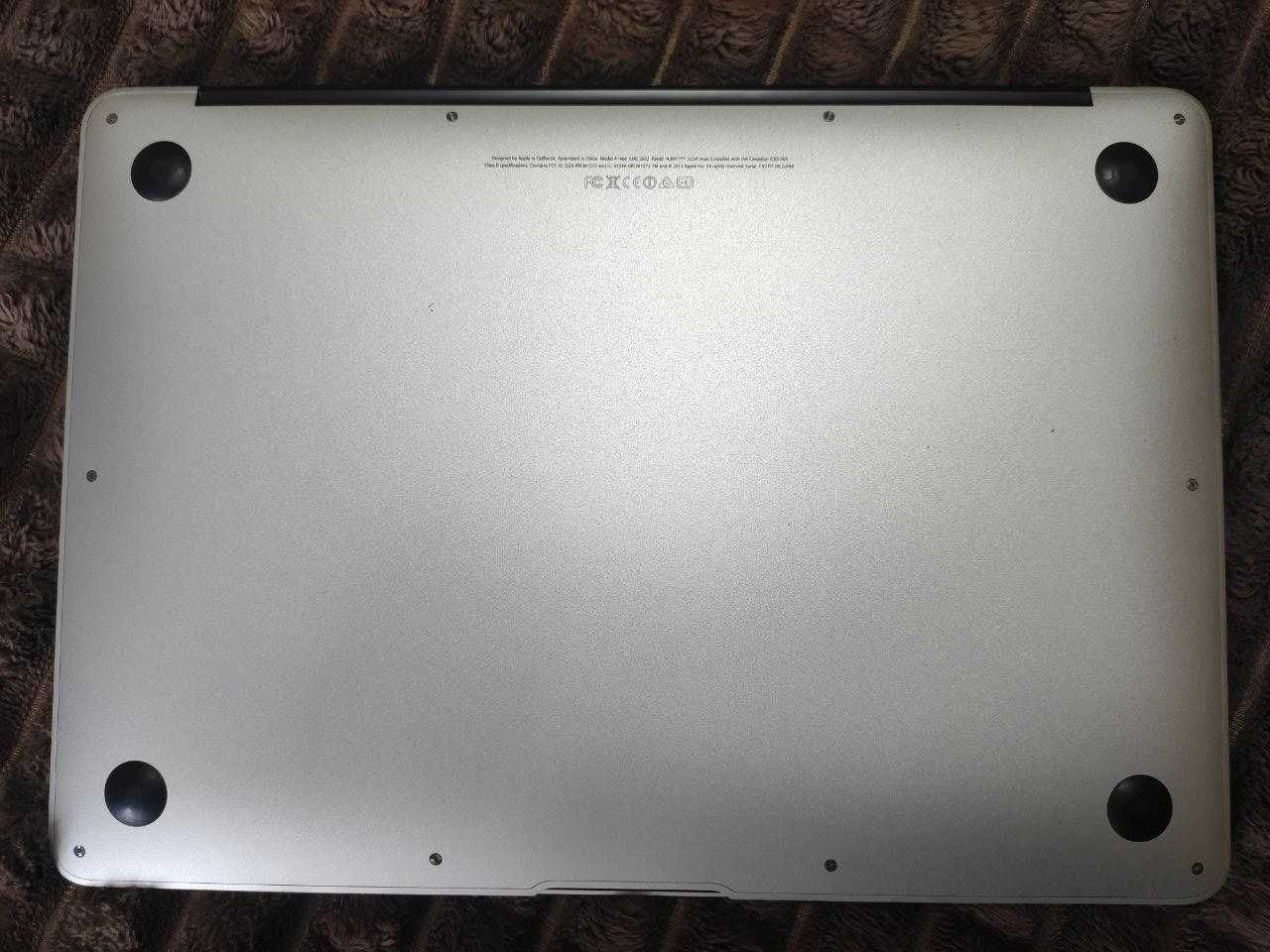 MacBook Air 13  2014 
Intel Core I5/ SSD 256 GB/ 4 GB DDR3/