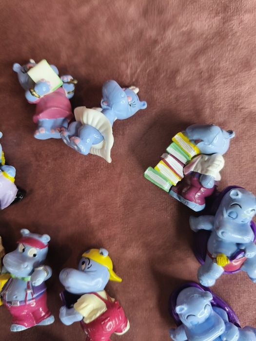 Stare figurki Kinder niespodzianka hipopotamy 136
