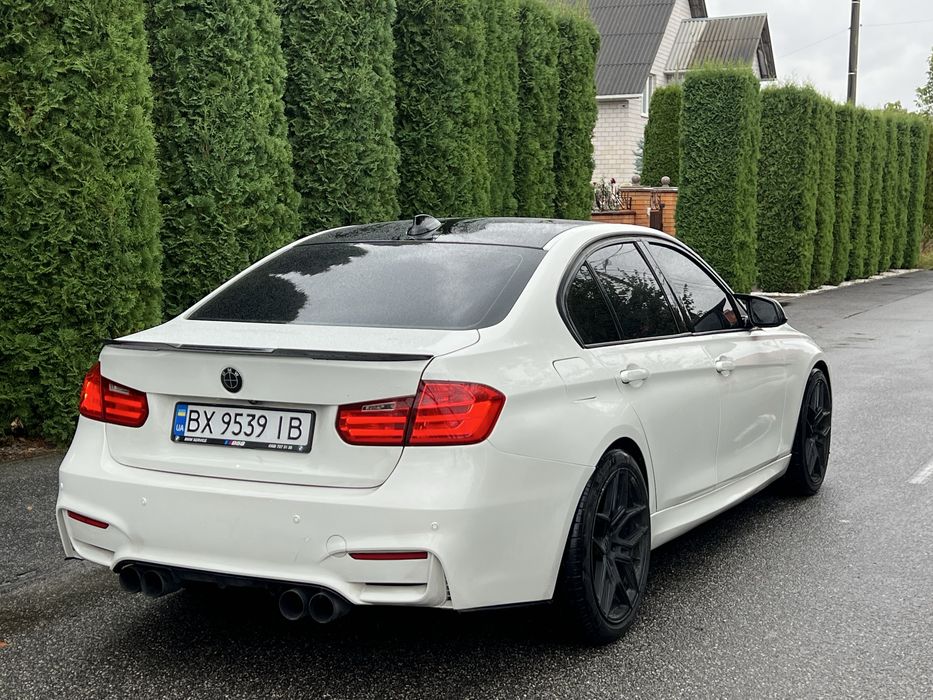 BMW f30 328i.