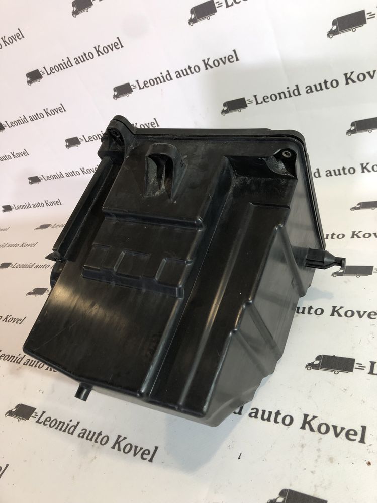 Короб, корпус для запобіжників під капот Renault Master 3, Opel Movano