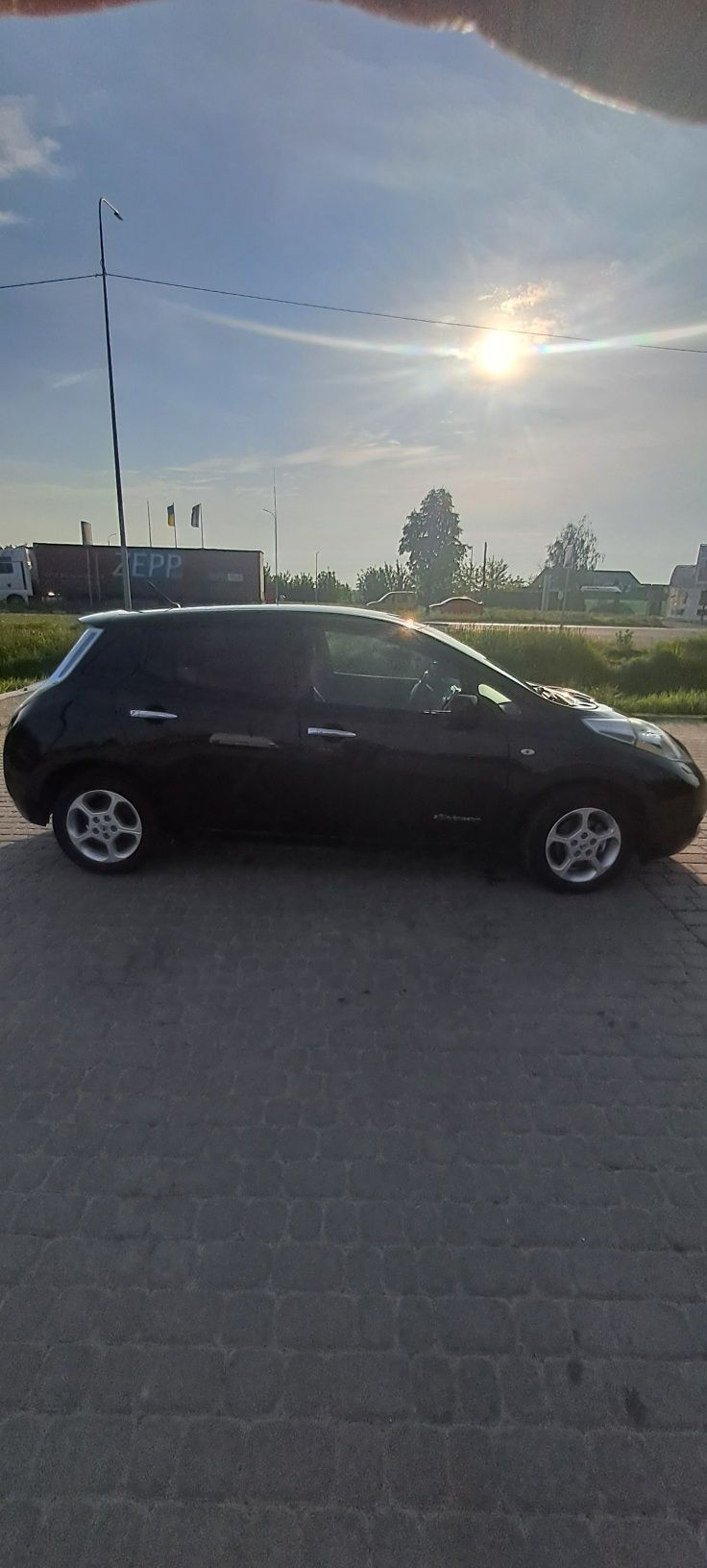 Продам НІСАН ЛІФ 2014Р.