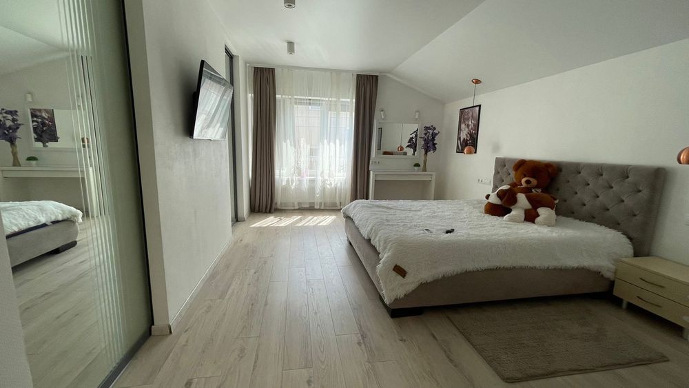 Аренда дома 140м² ст.м "Левобережная" Русановские сады , начало