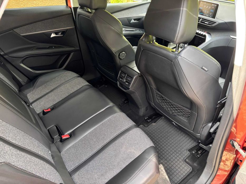 3008 ALLURE++AUTOMAT 1560 CC DIESEL BlueHDI 120 KM S&S a Allure