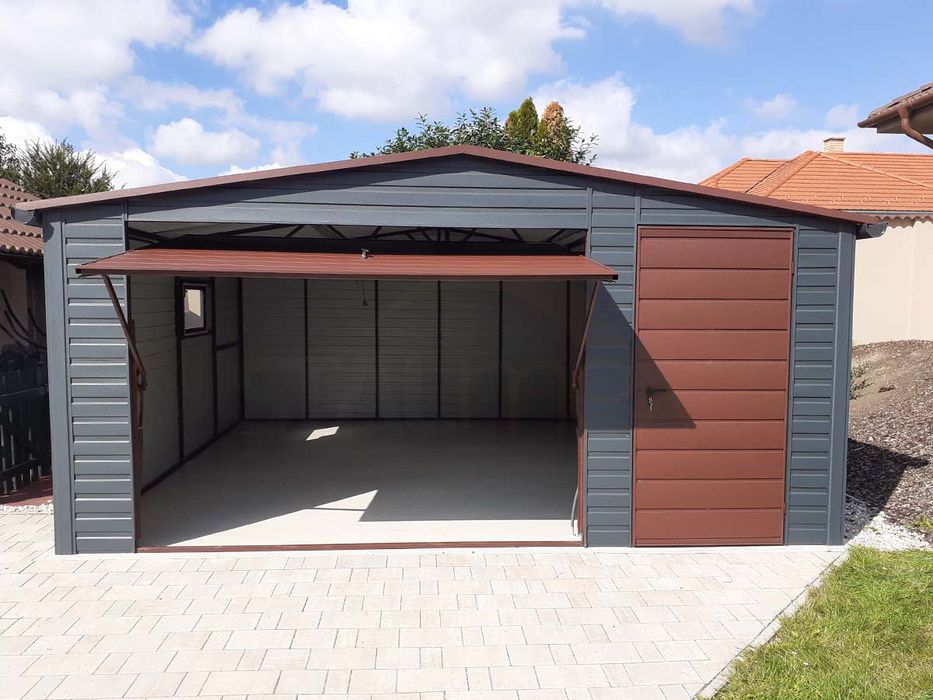 Garaż blaszany 5×5 / garaż ze składzikiem / kolor garażu grafit i brąz