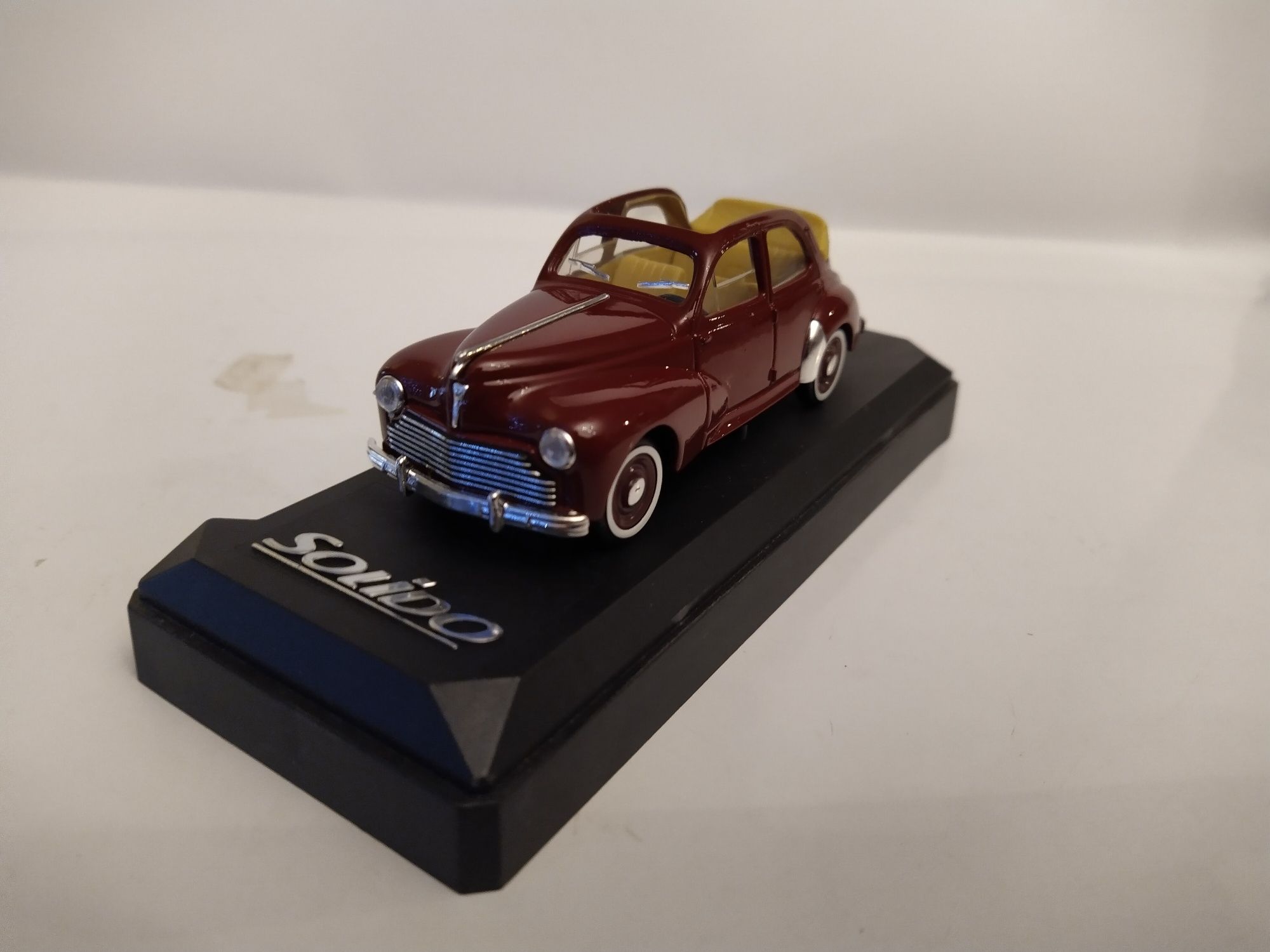 Peugeot 203 Decouvrable Solido Skala 1:43