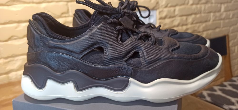 Шкіряні кросівки ECCO