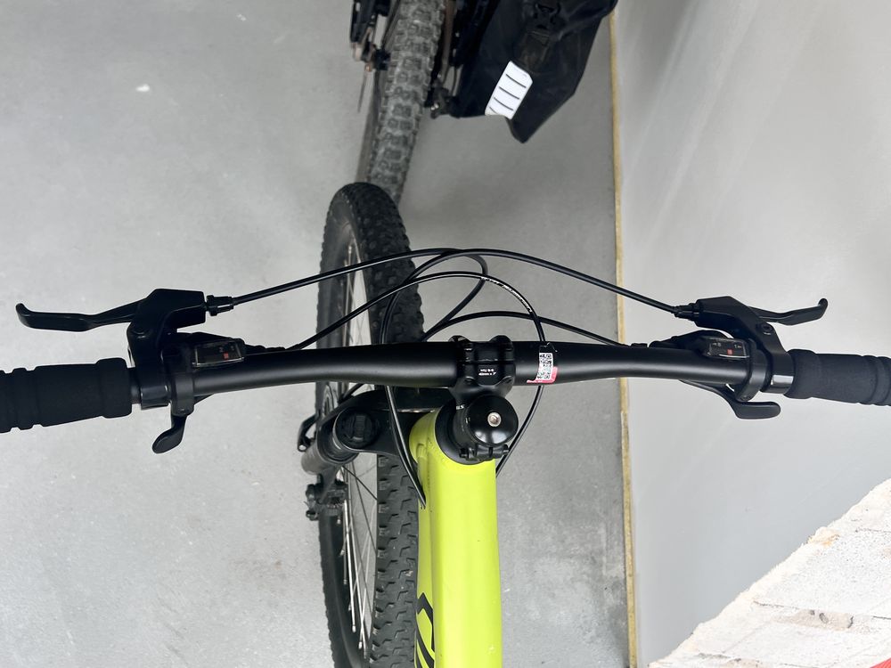 Rower Specialized dla dziecka– Shimano Altus, stan bar dobry