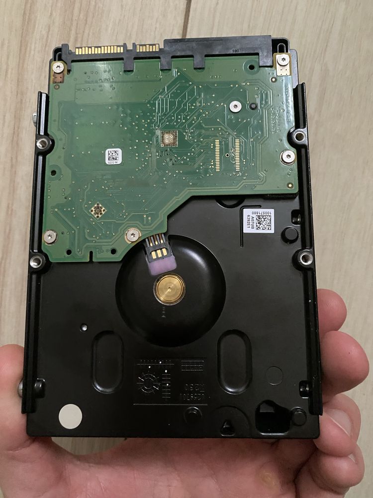 Жесткий диск HDD Seagate Barracuda объемом 1 Тб