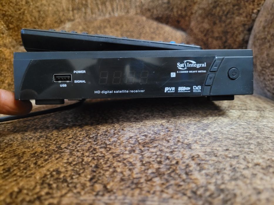 Спутниковый тюнер Sat Integral S-1268 hd