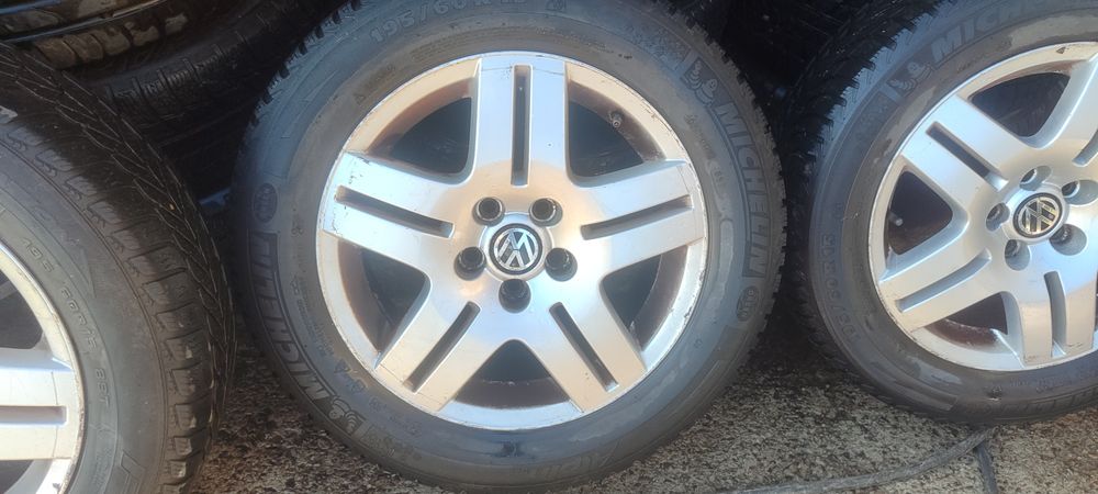 Golf 4 Bora Octavia Leon Toledo A3 8L felgi aluminiowe 15 5x100 et38