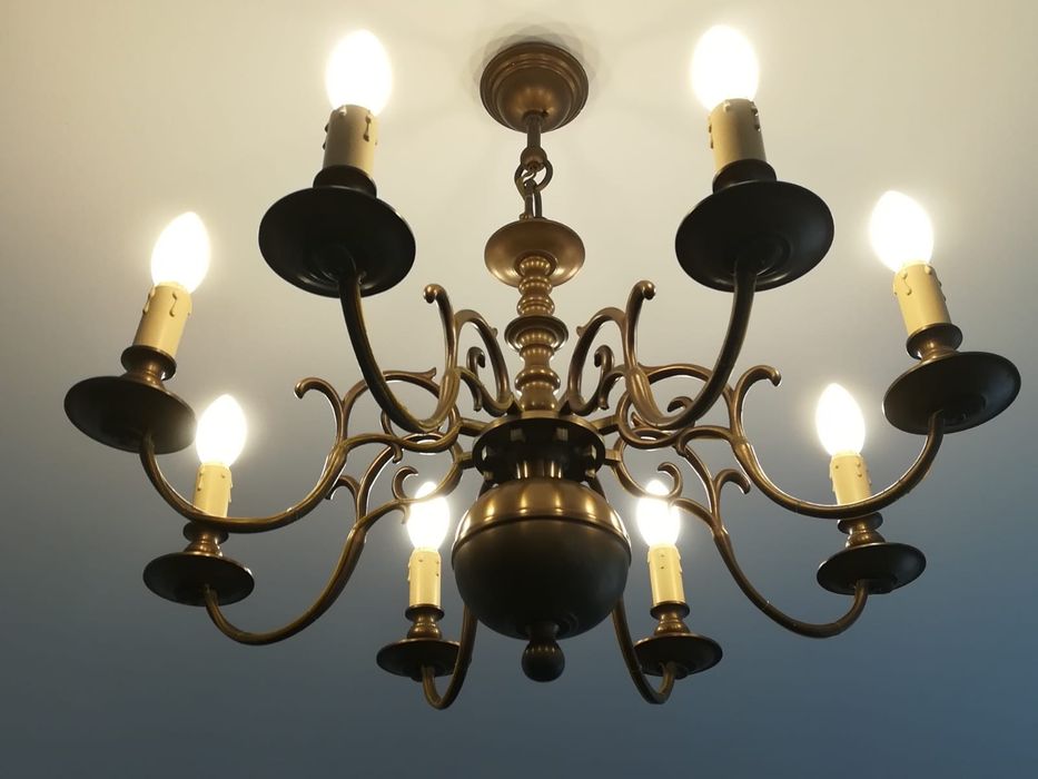 Żyrandol z mosiądzu