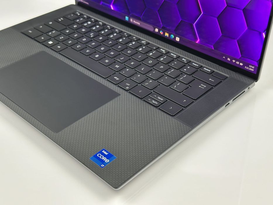 Laptop DELL Precision 5570 | i7-12700H / 4K UHD+ / DOTYK / RTX A1000