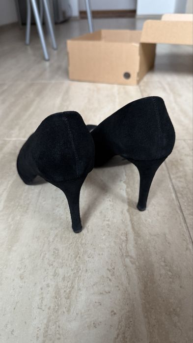 жіночі замшеві чорні туфлі лодочки човники 41 26.5 см