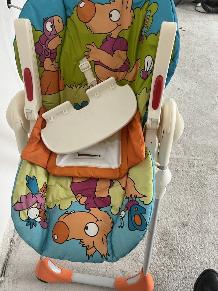 Крісло для годування малюків