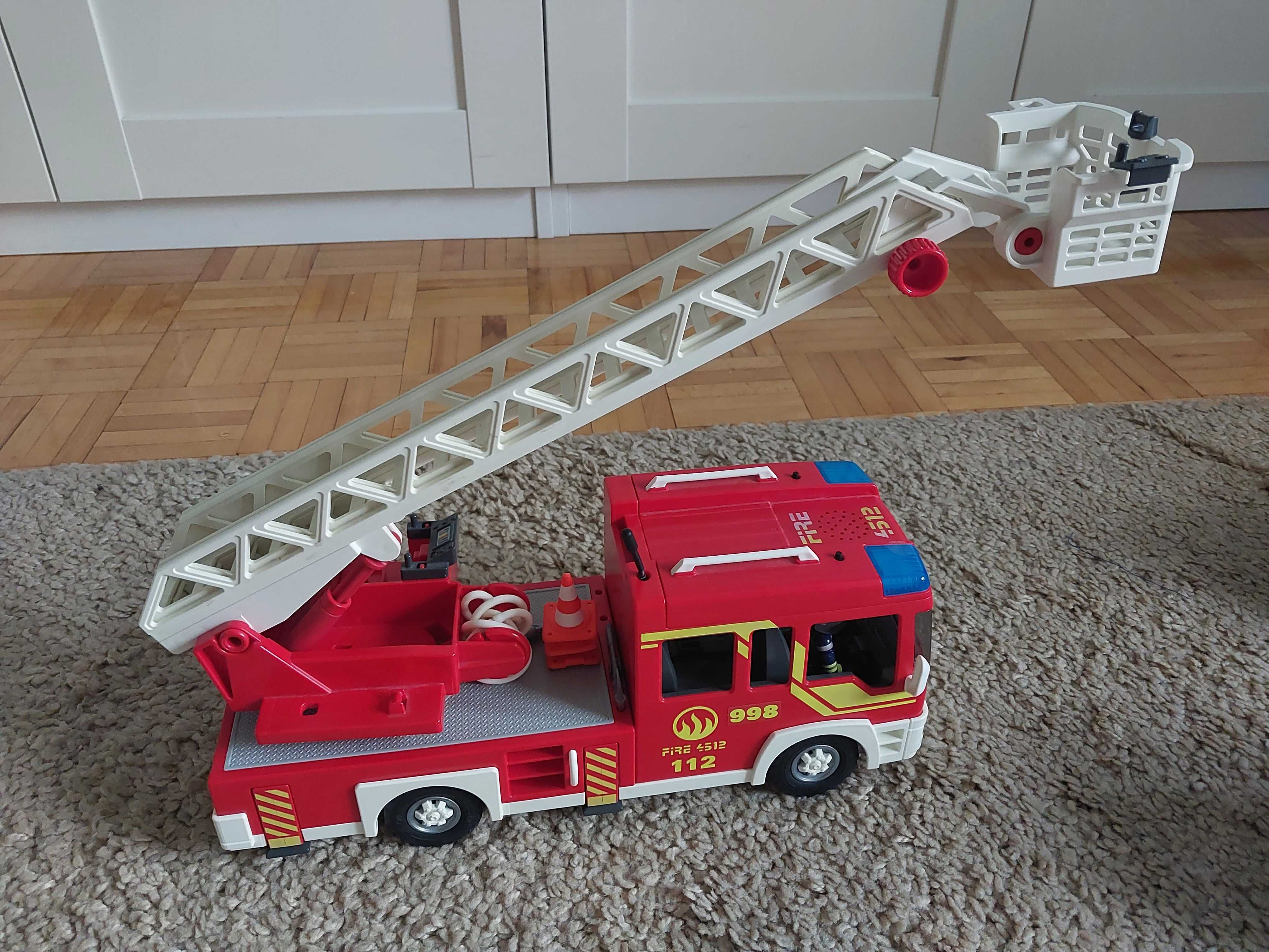 Playmobil wóz strażacki z drabiną
