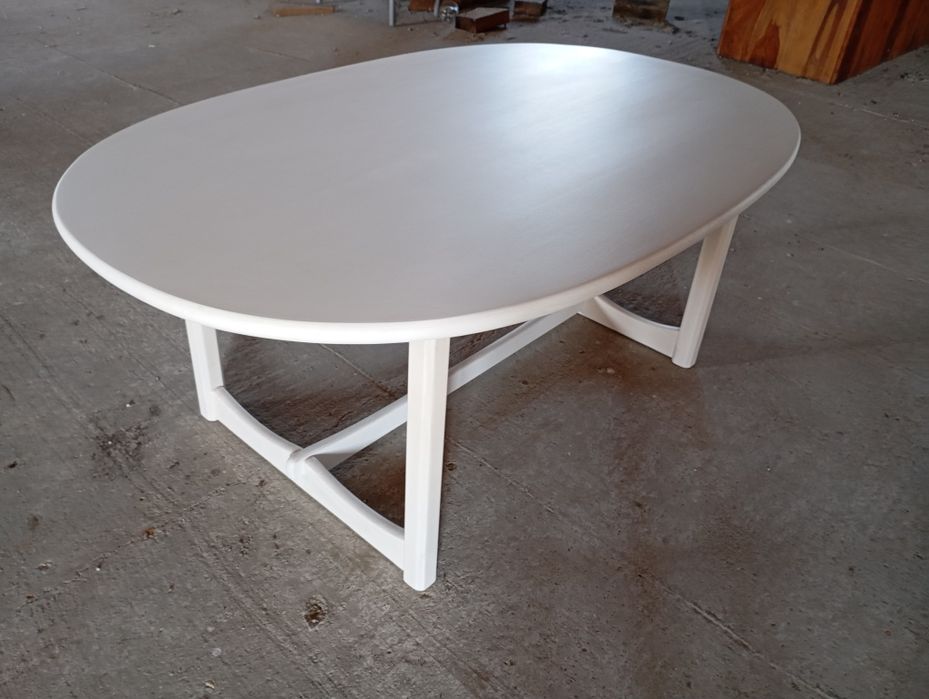 Ława owalna z litego drewna