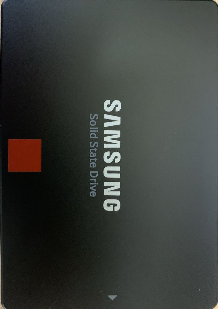 SSD накопичувач Samsung 860 Pro series 256GB 2.5" SATA III