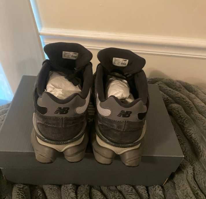 New Balance 9060Black Castlerock Grey R.43