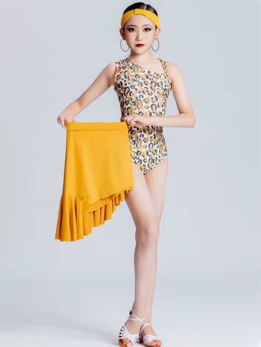 Спідниця латина та пов'язка