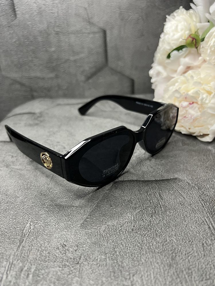 Солнцезащитные женские очки Versace