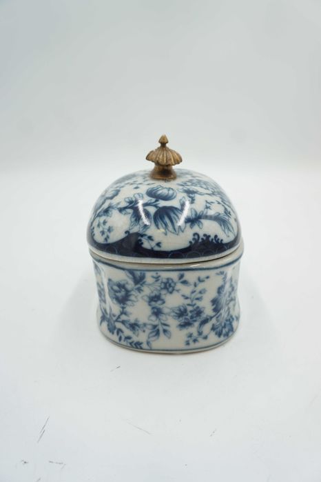 SZKATUŁKA puzderko porcelana z brązem