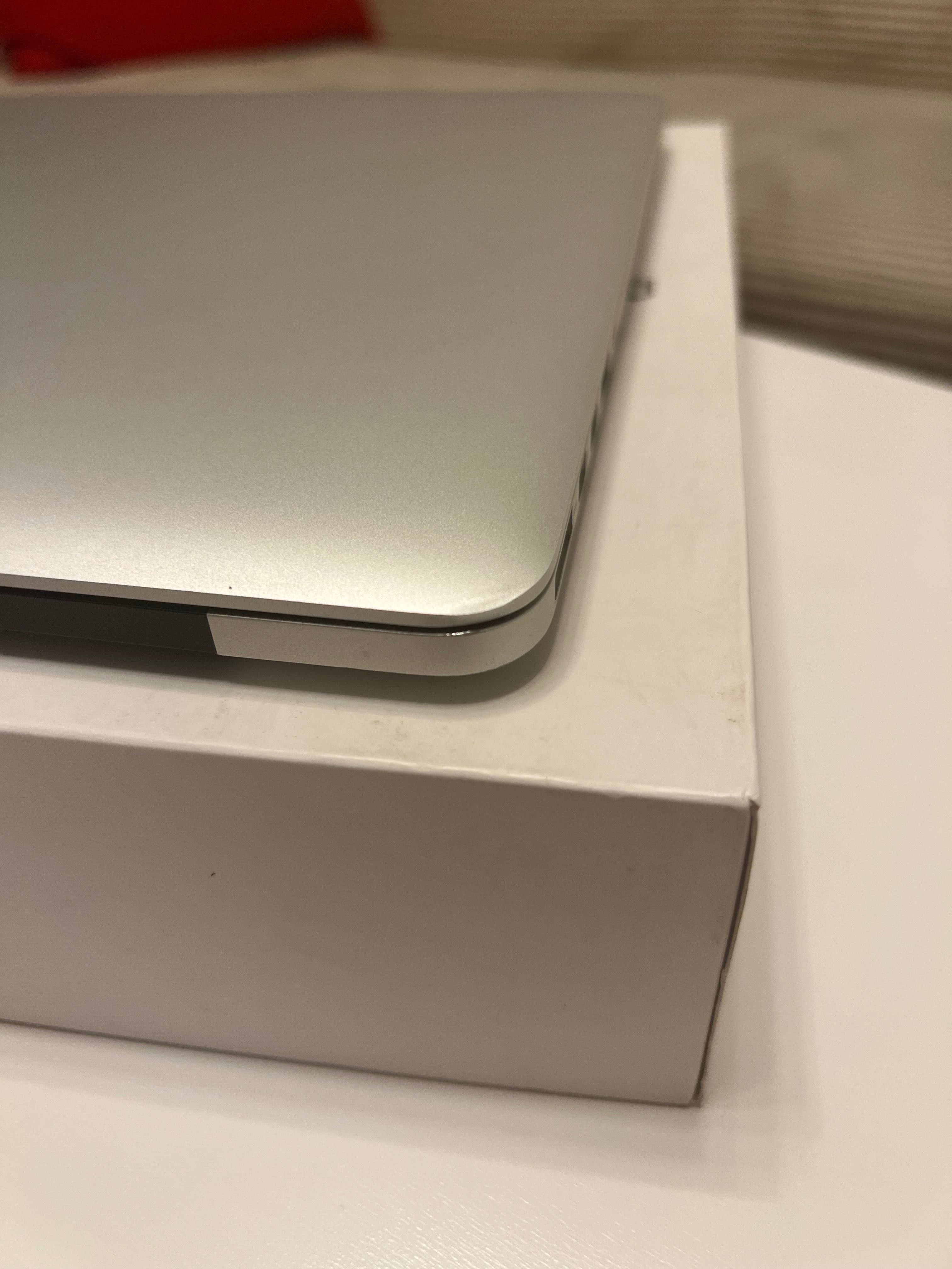 Apple MacBook Pro 15 Retina - Late 2013 A1398 i7 8GB 256GB świeża bat.