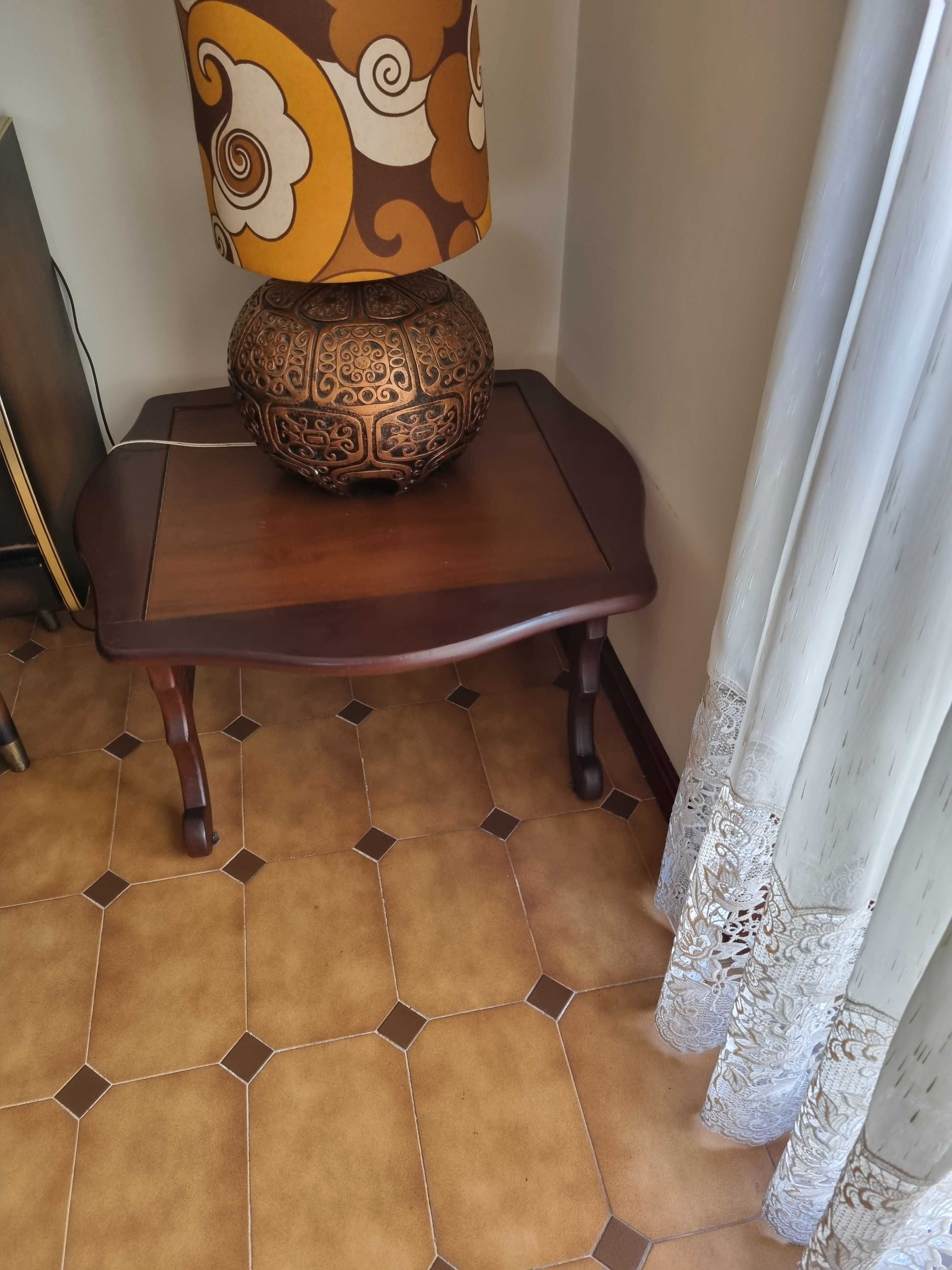 Mesa centro ou canto madeira