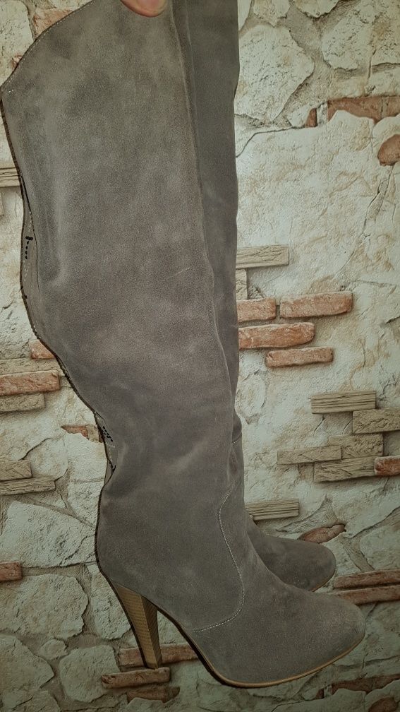Ботинки  кожа лак  36,37 размер Сапоги замшевые