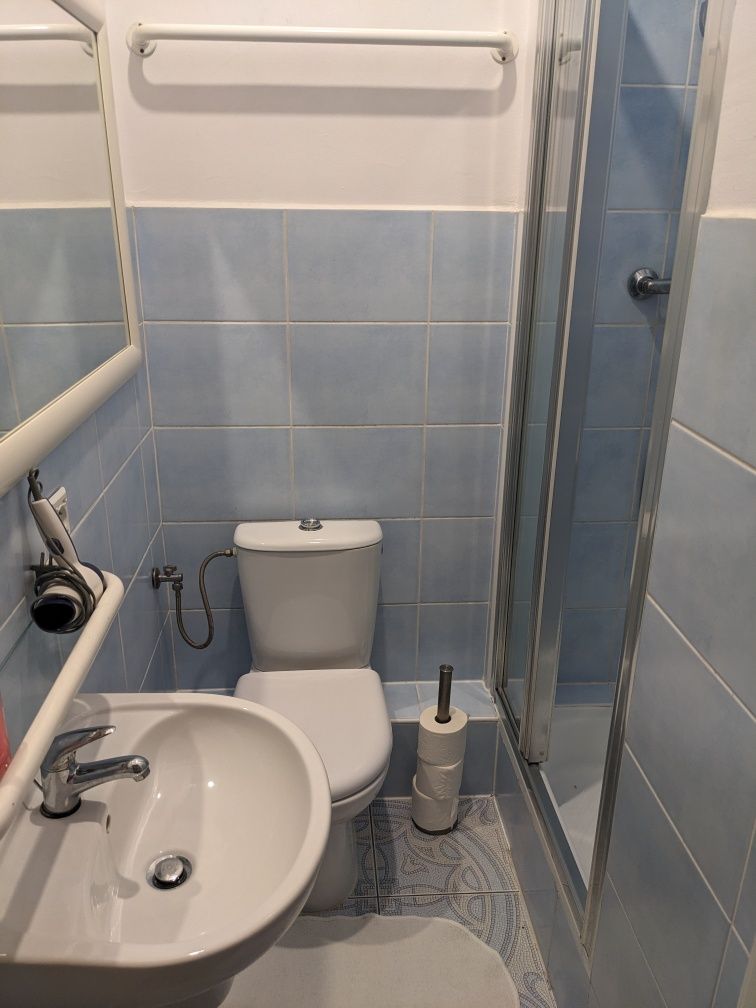 Lubelska Pl Inwalidow  mini kawalerka od1.08 dla 1os 2300 BEZ PROWIZJI