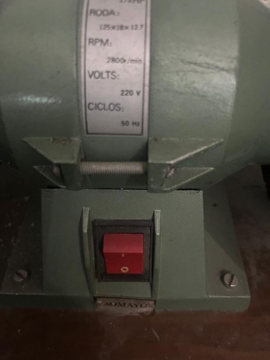 Vendo esmoril como novo