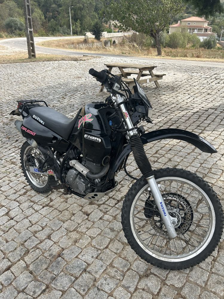 Suzuki DR 650 RE