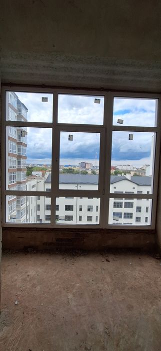Продаж.Видова здана 3-кімнатна квартира в центрі міста