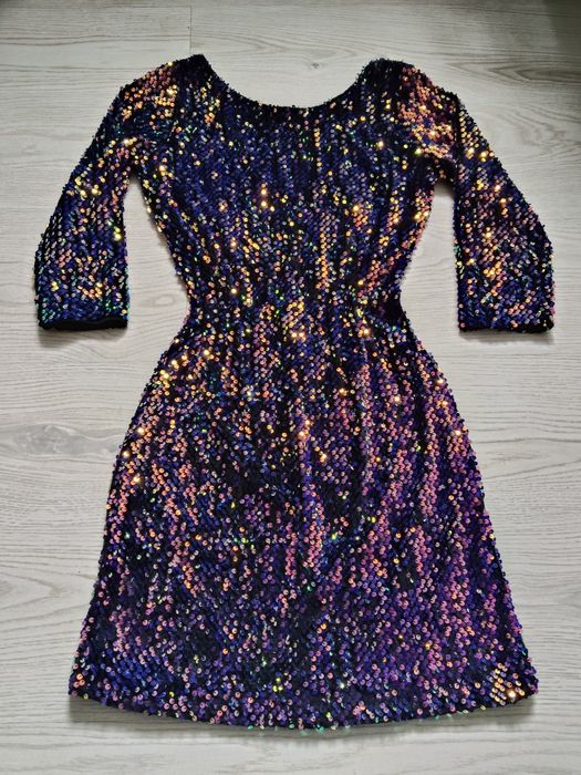 Cekinowa sukienka M