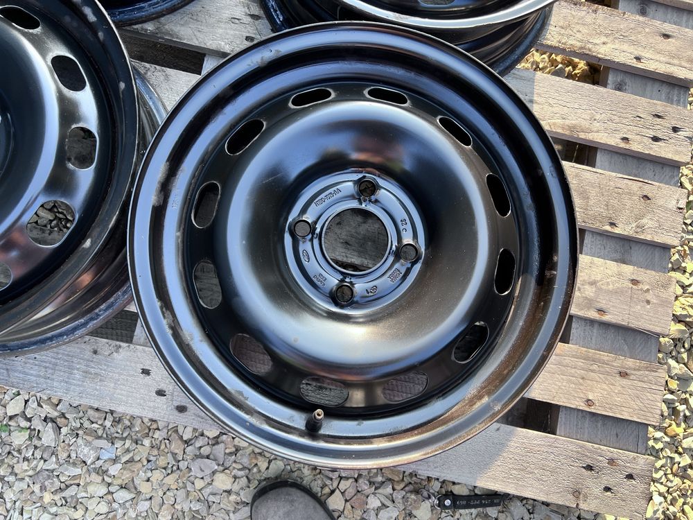 4xfelga stalowa 15" FORD (4x108 ET45) z czujnikami TPMS