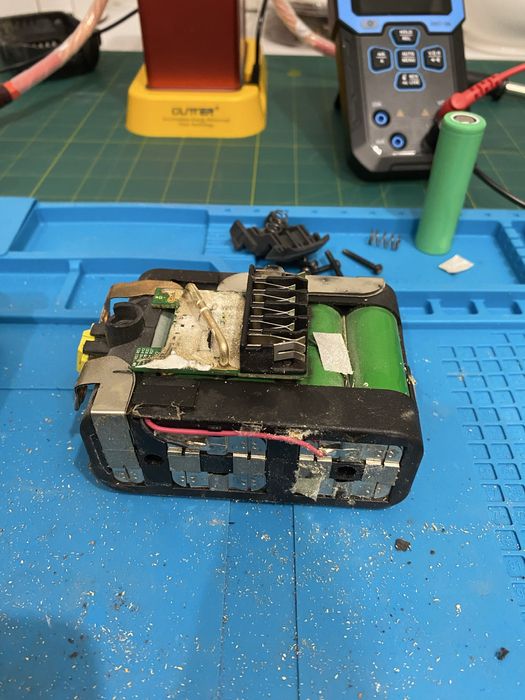 Ремонт, перепаковка та збір нових акумуляторів для електроінструменту