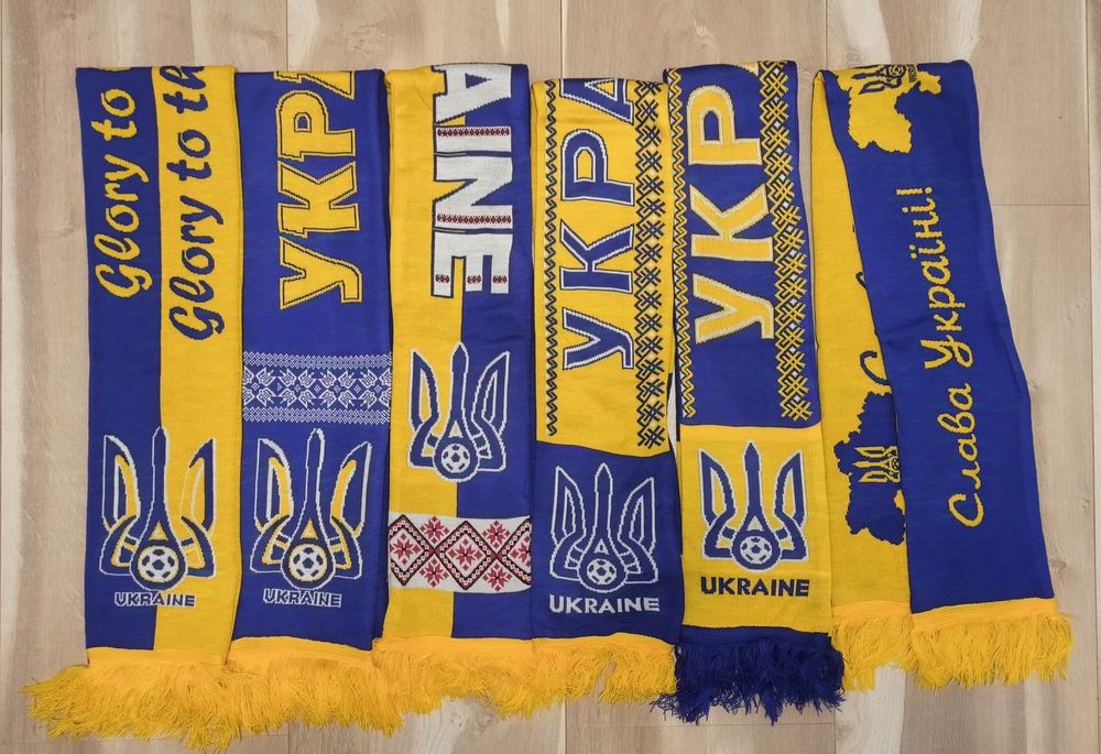 Шарфи збірної України, Українських та зарубіжних команд.