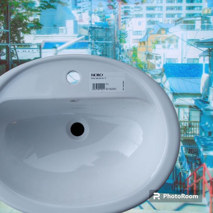 Umywalka ceramiczna biała  "KOŁO"