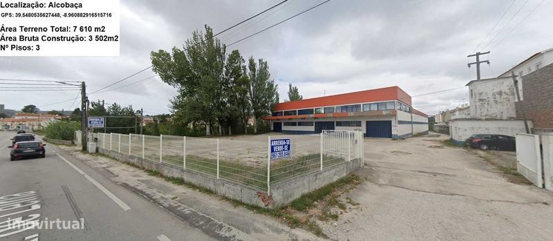 Arrenda-Se / Vende-Se Espaço Comercial / Armazém Em Alcobaça