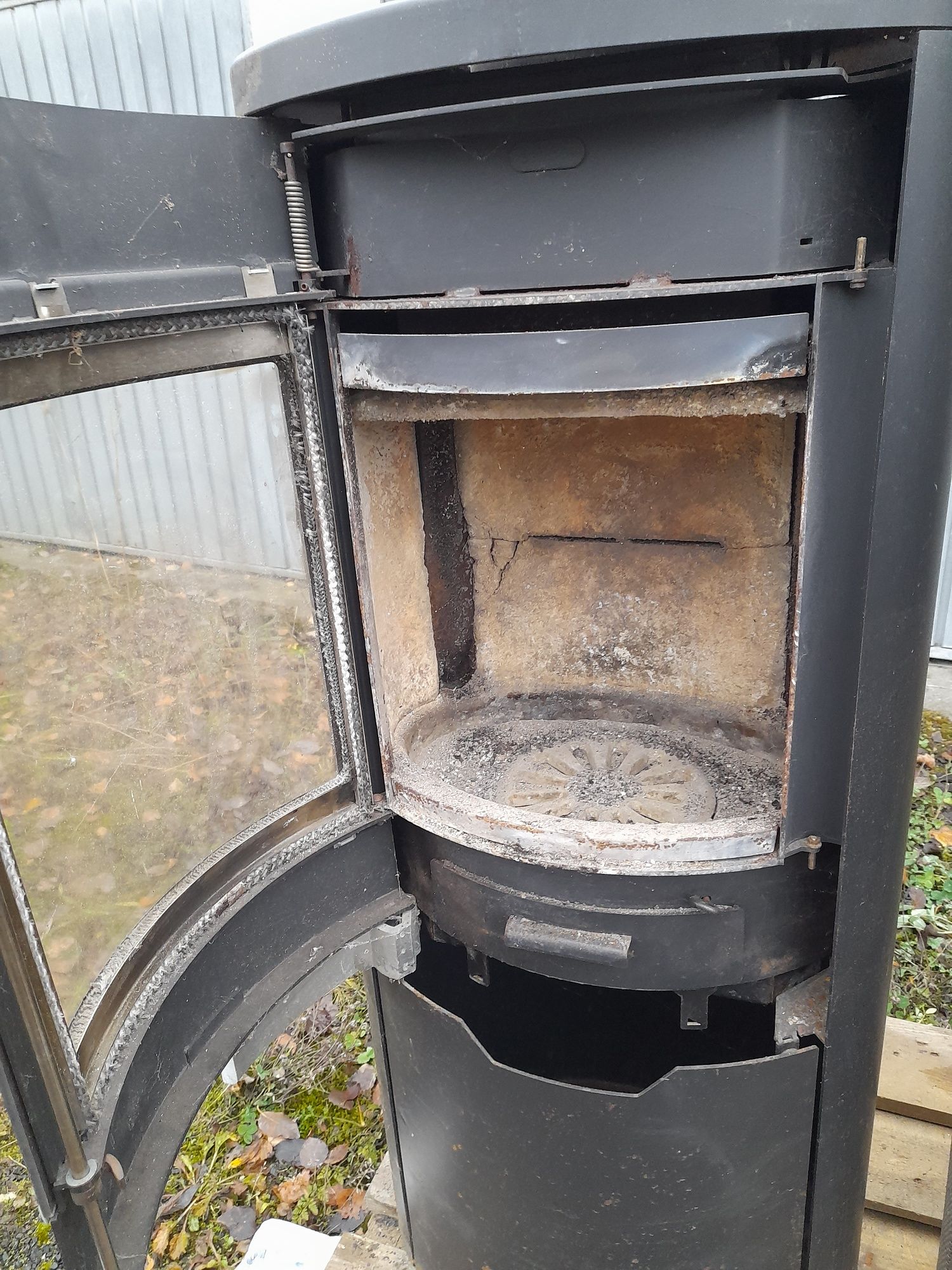 Piec kominkowy kominek z szybą koza