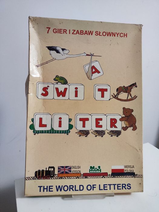 Gra planszowa Świat liter - 7 gier i zabaw literowo-słownych