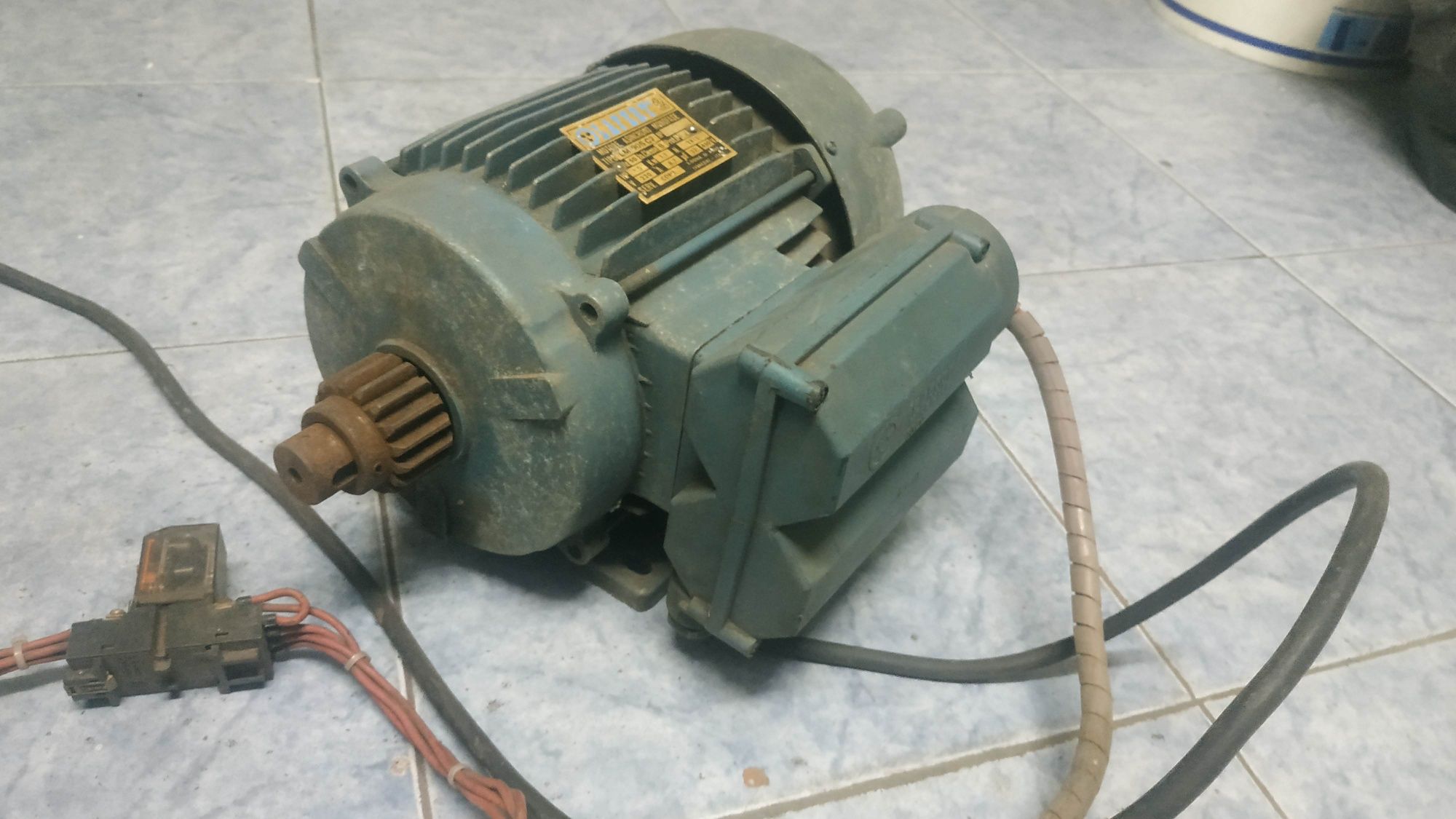 Motor monofásico