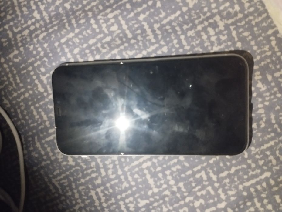 Vendo iPhone 11 Novo