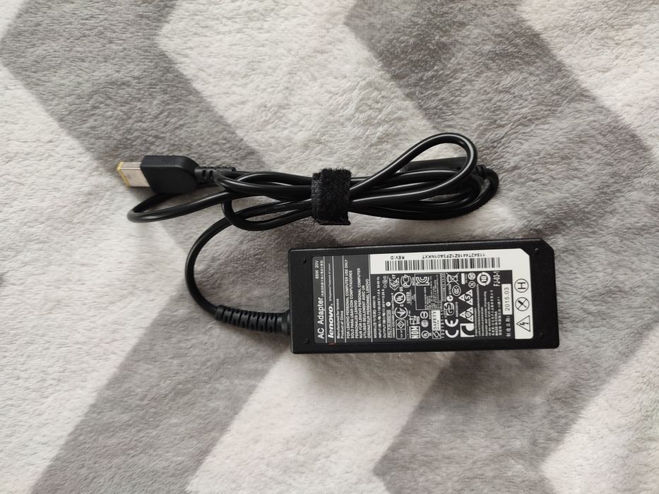 Блок живлення зарядка Lenovo 20v 3,25A ,65W OРИГІНАЛ