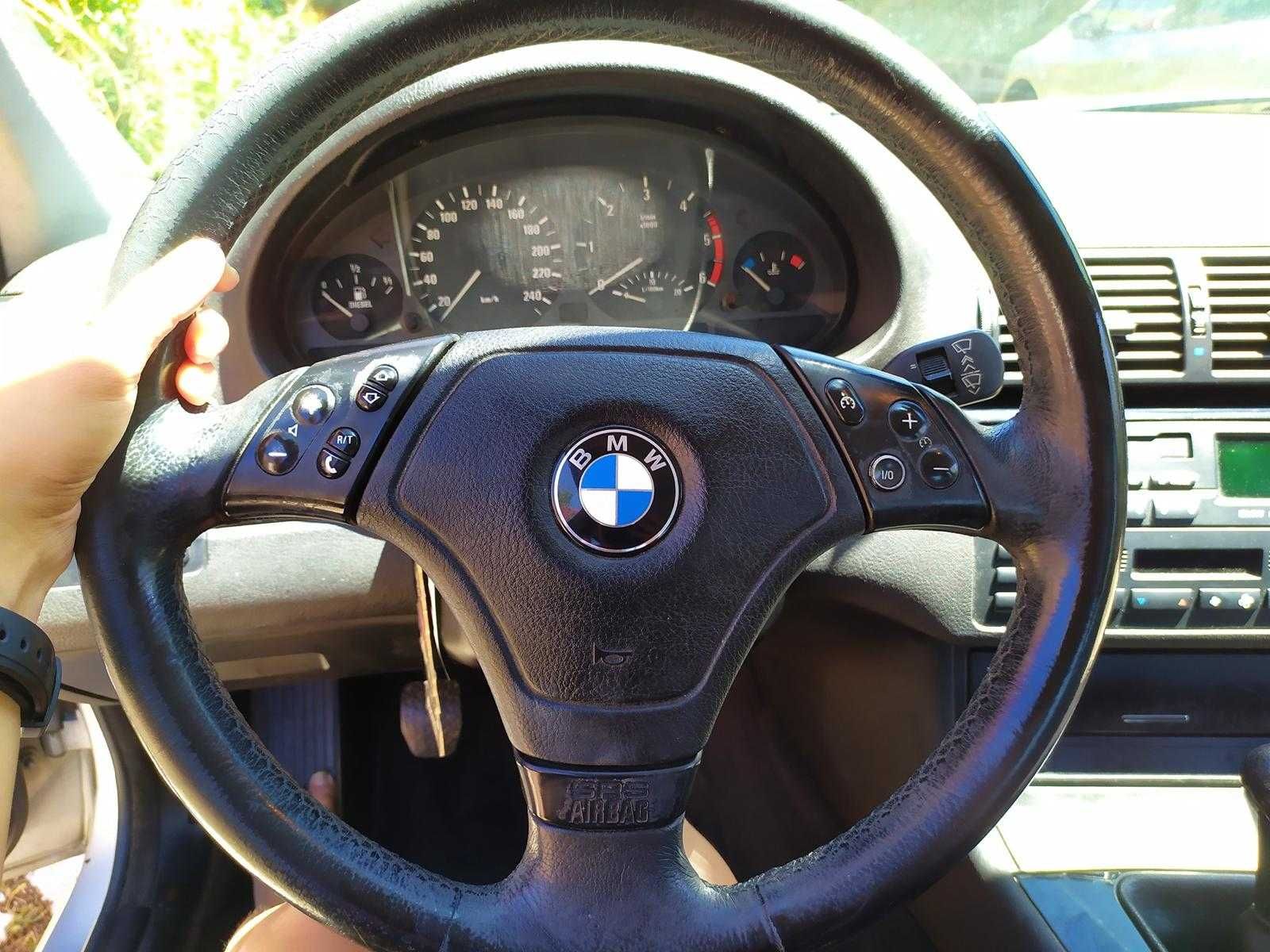 BMW 320d cinzento