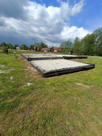 Działka z fundamentem