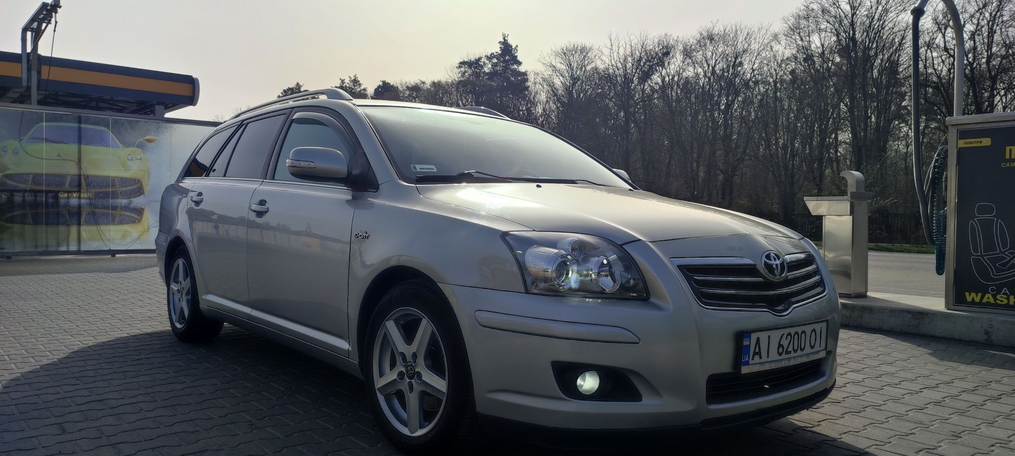 Toyota Avensis  2.2 дизель,універсал