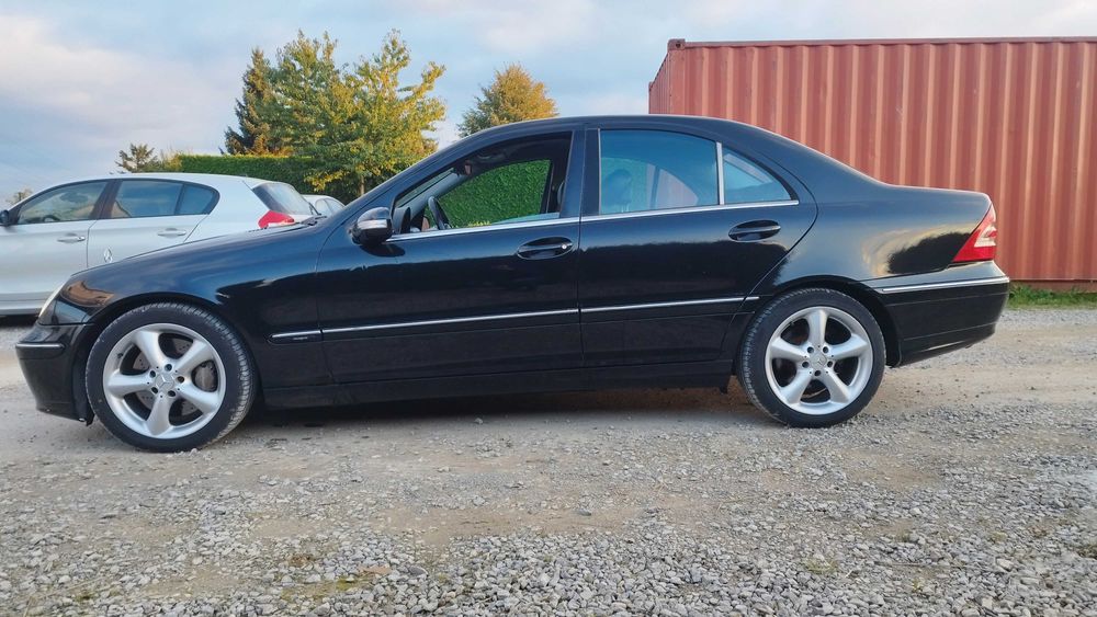 Mercedes-Benz C220 W203 Lift 2,2 CDI Avantgarde