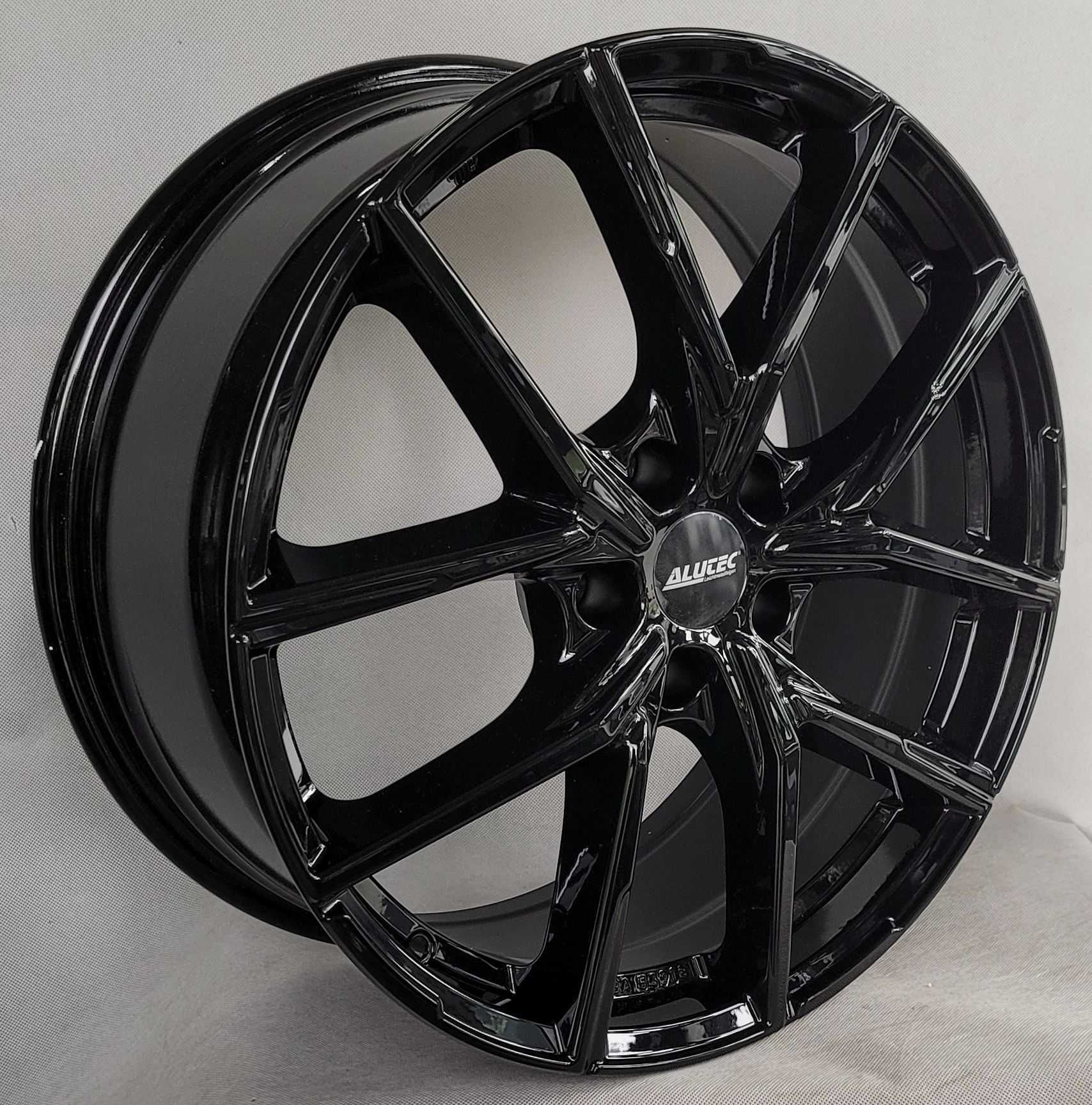 Alutec Felgi 19 Cupra Formentor Seat Ateca VW Arteon Passat B8 B7 CC