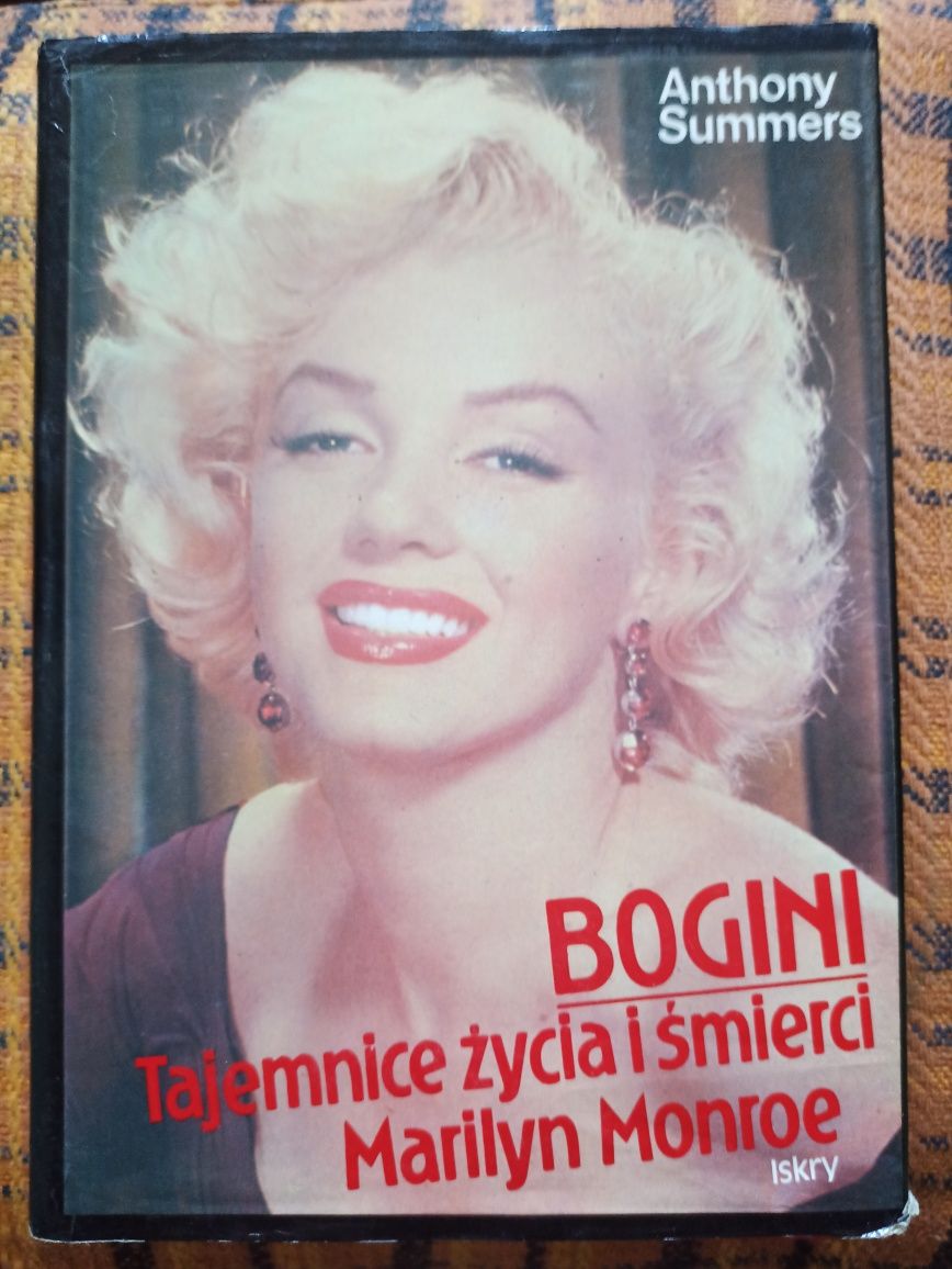 Anthony Summers, Bogini. Tajemnice życia i śmierci Marilyn Monroe